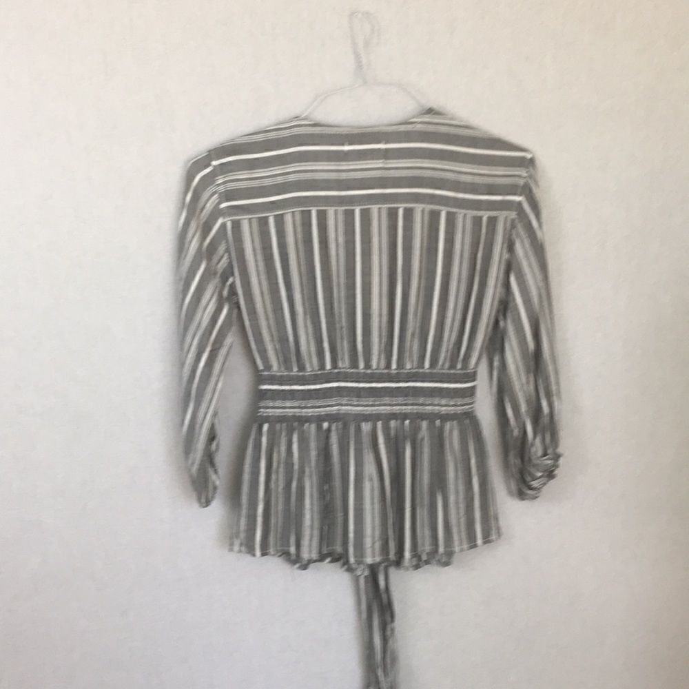🅢🅐🅛🅔 Max Studio Striped Top - Picture 9 of 14